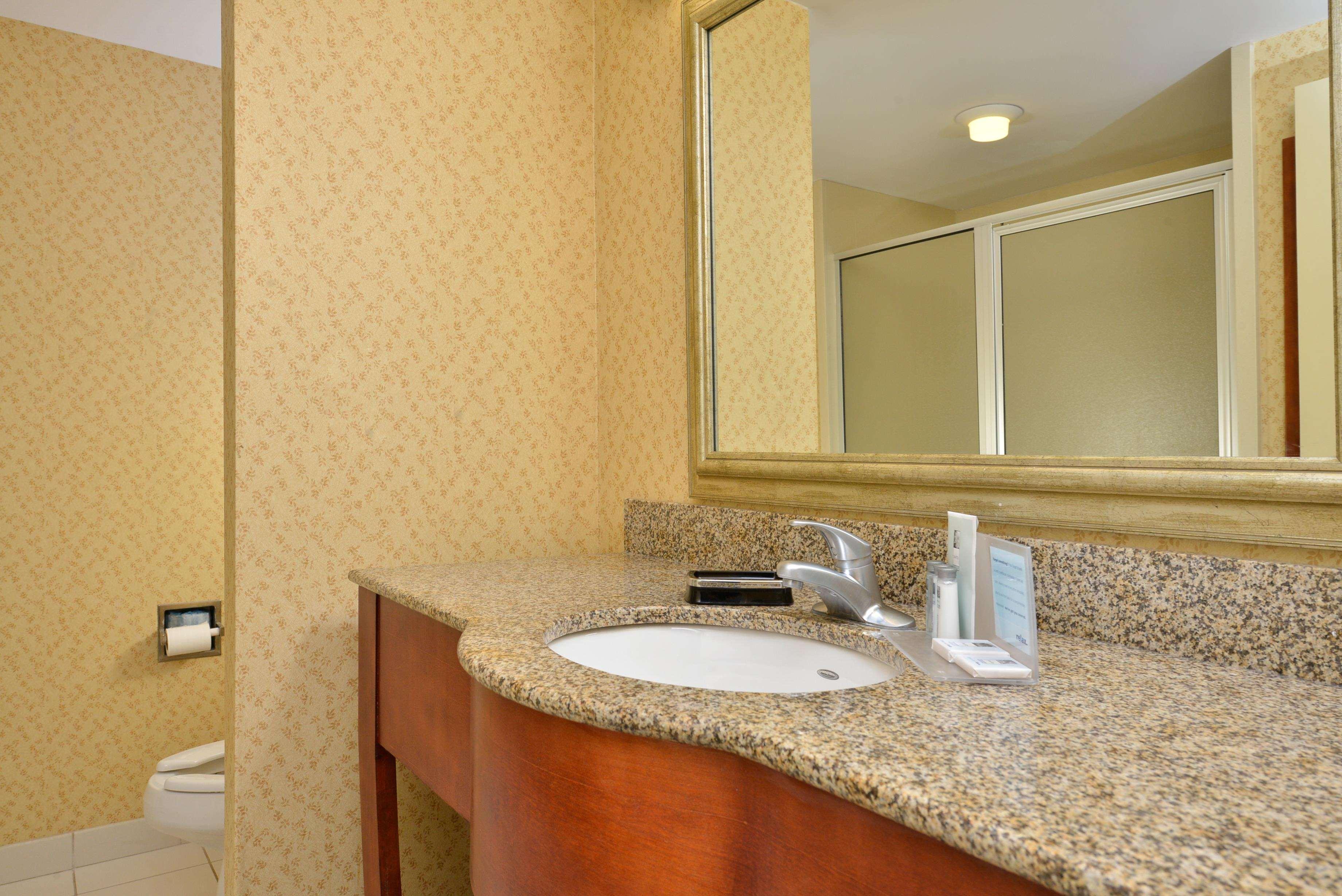 Hampton Inn Farmville Bagian luar foto