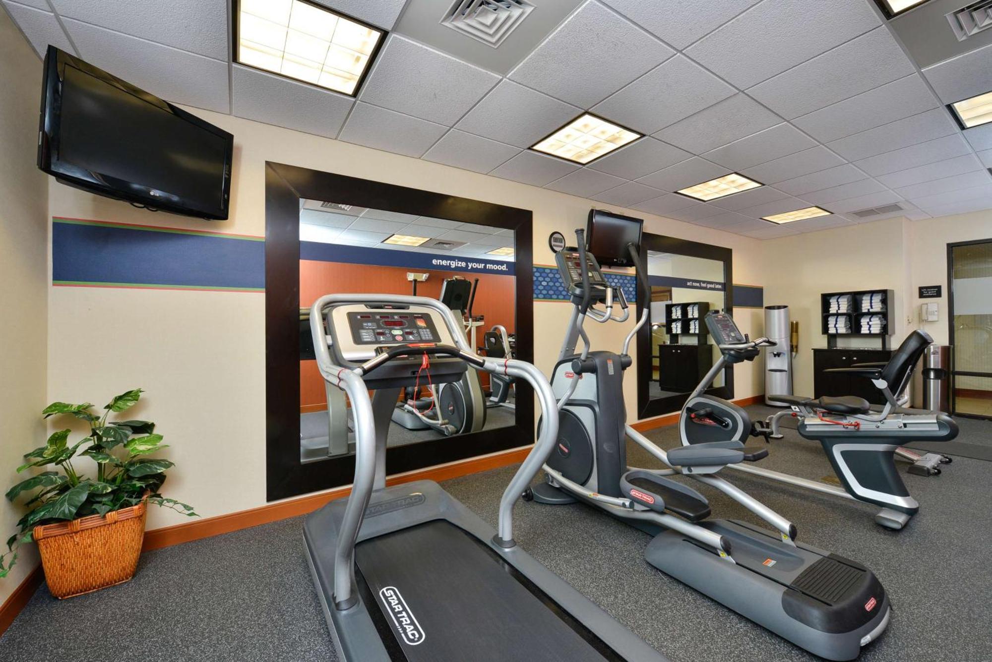 Hampton Inn Farmville Bagian luar foto