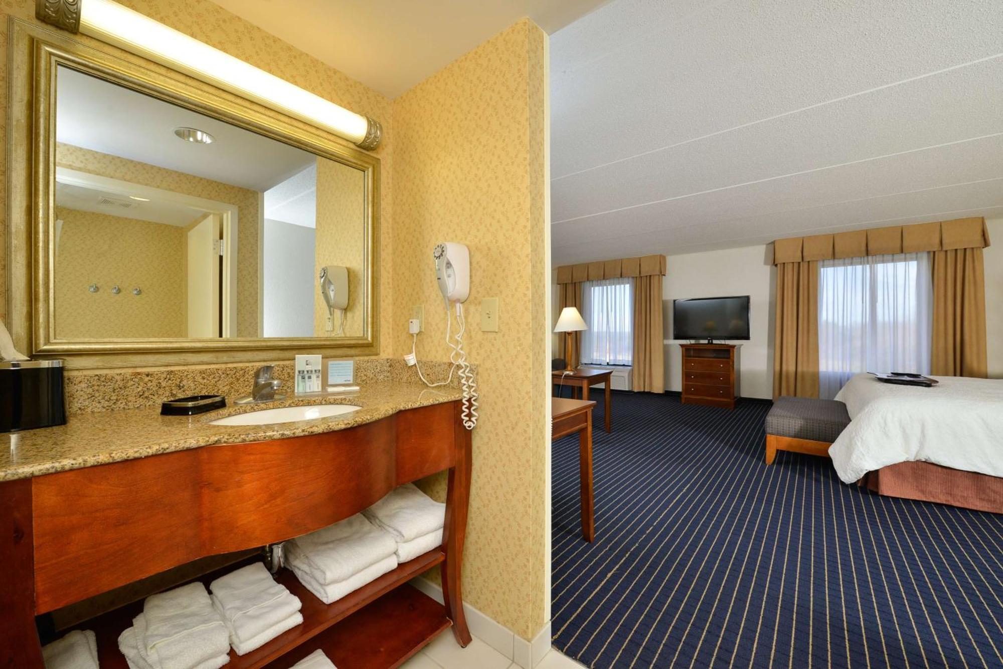 Hampton Inn Farmville Bagian luar foto