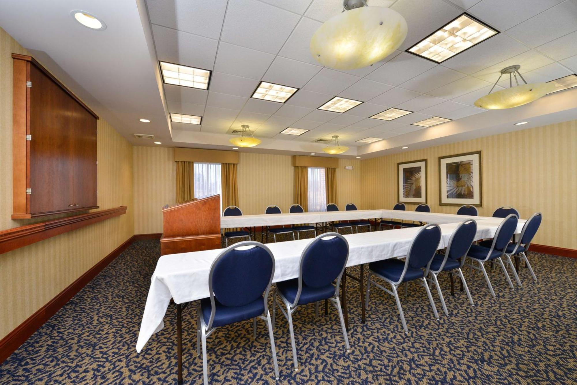 Hampton Inn Farmville Bagian luar foto