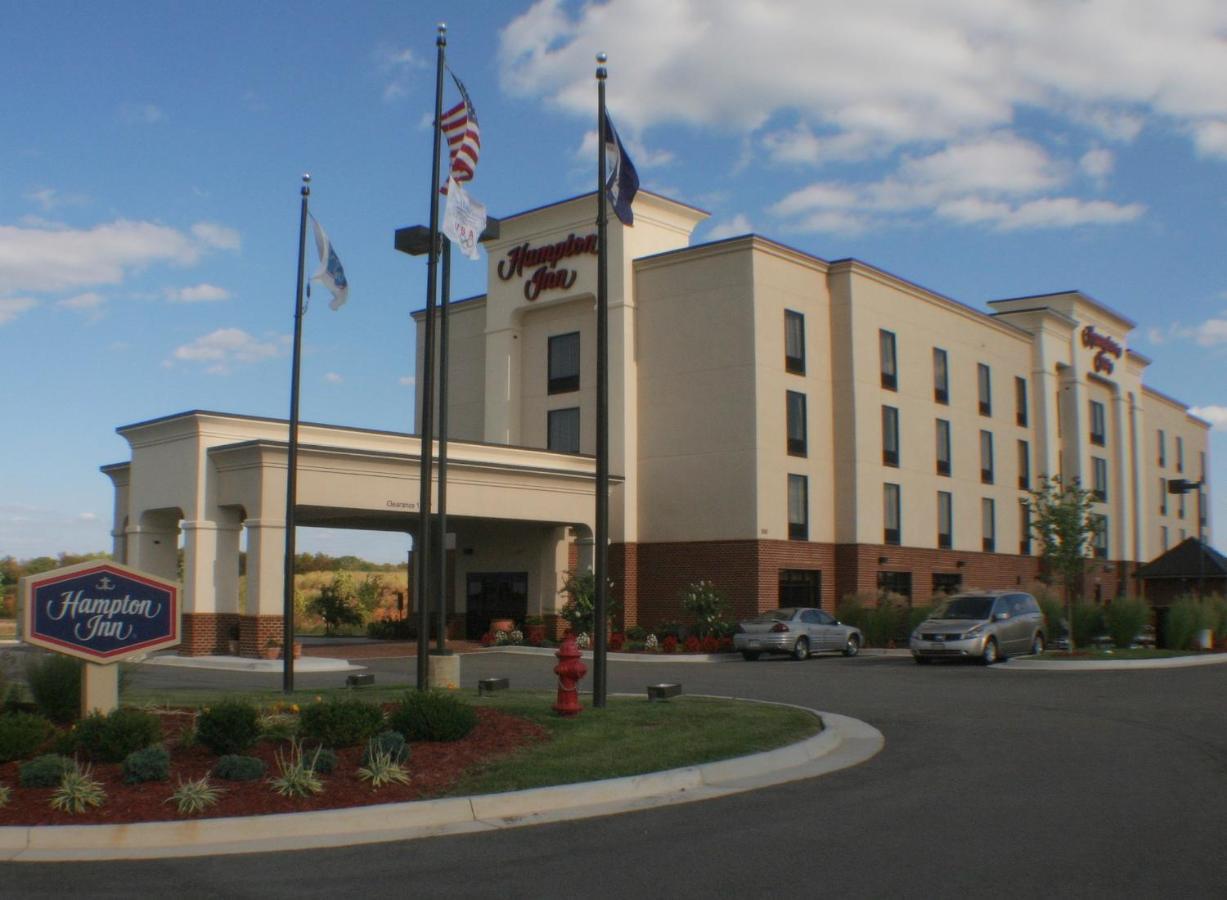 Hampton Inn Farmville Bagian luar foto